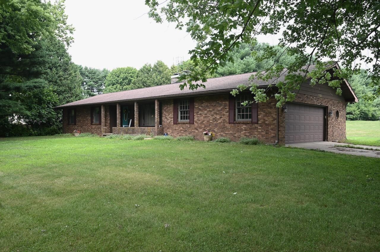 Property Photo:  6025 E 350  IN 46371 