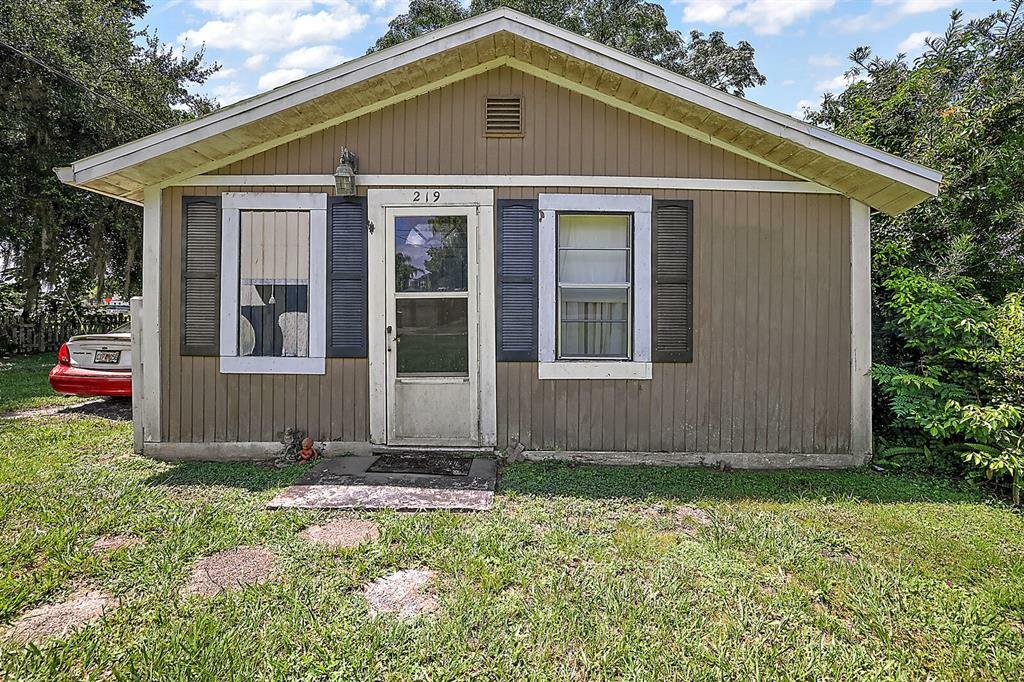 Property Photo:  219 W Ocala Street  FL 32784 