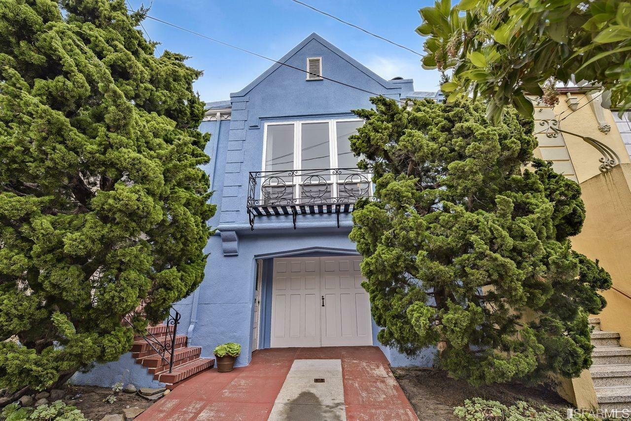 Property Photo: 1754 35th Avenue CA 94122