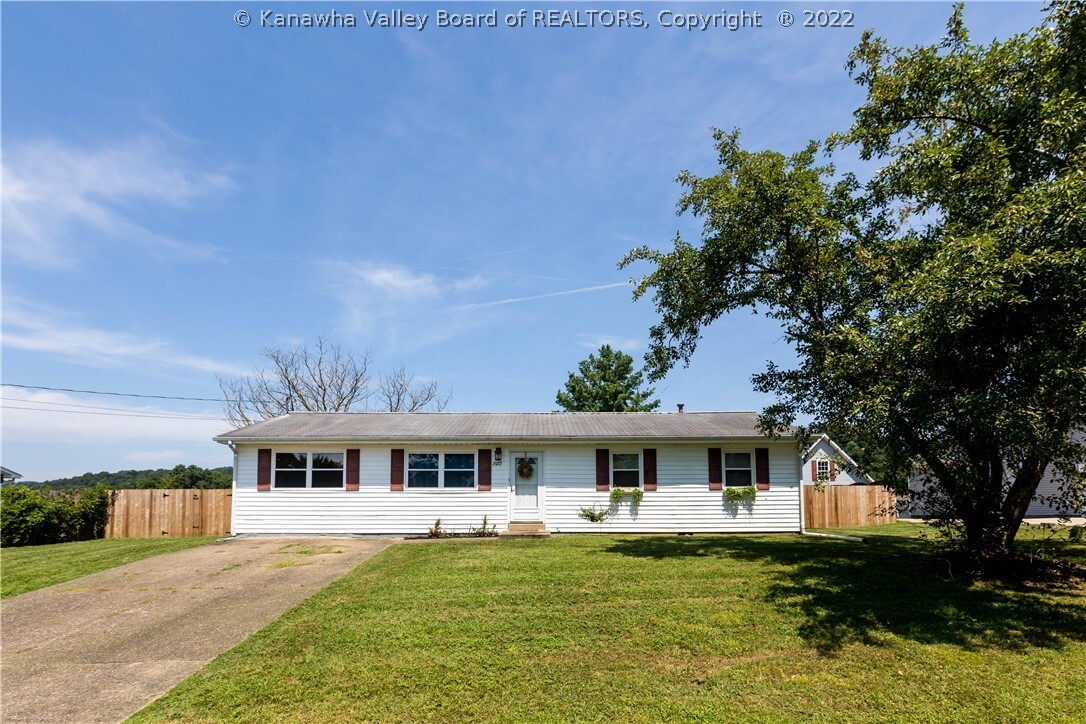 Property Photo: 2022 Mount Vernon Road WV 25526