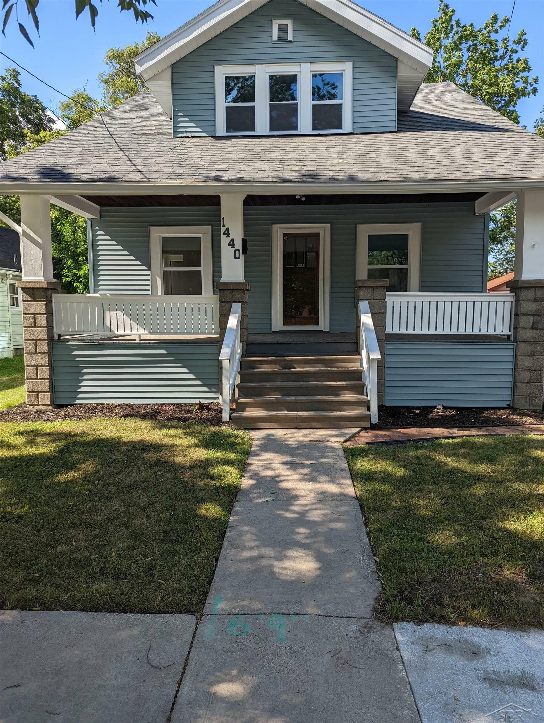 Property Photo:  1440 Greenwich St  MI 48602 