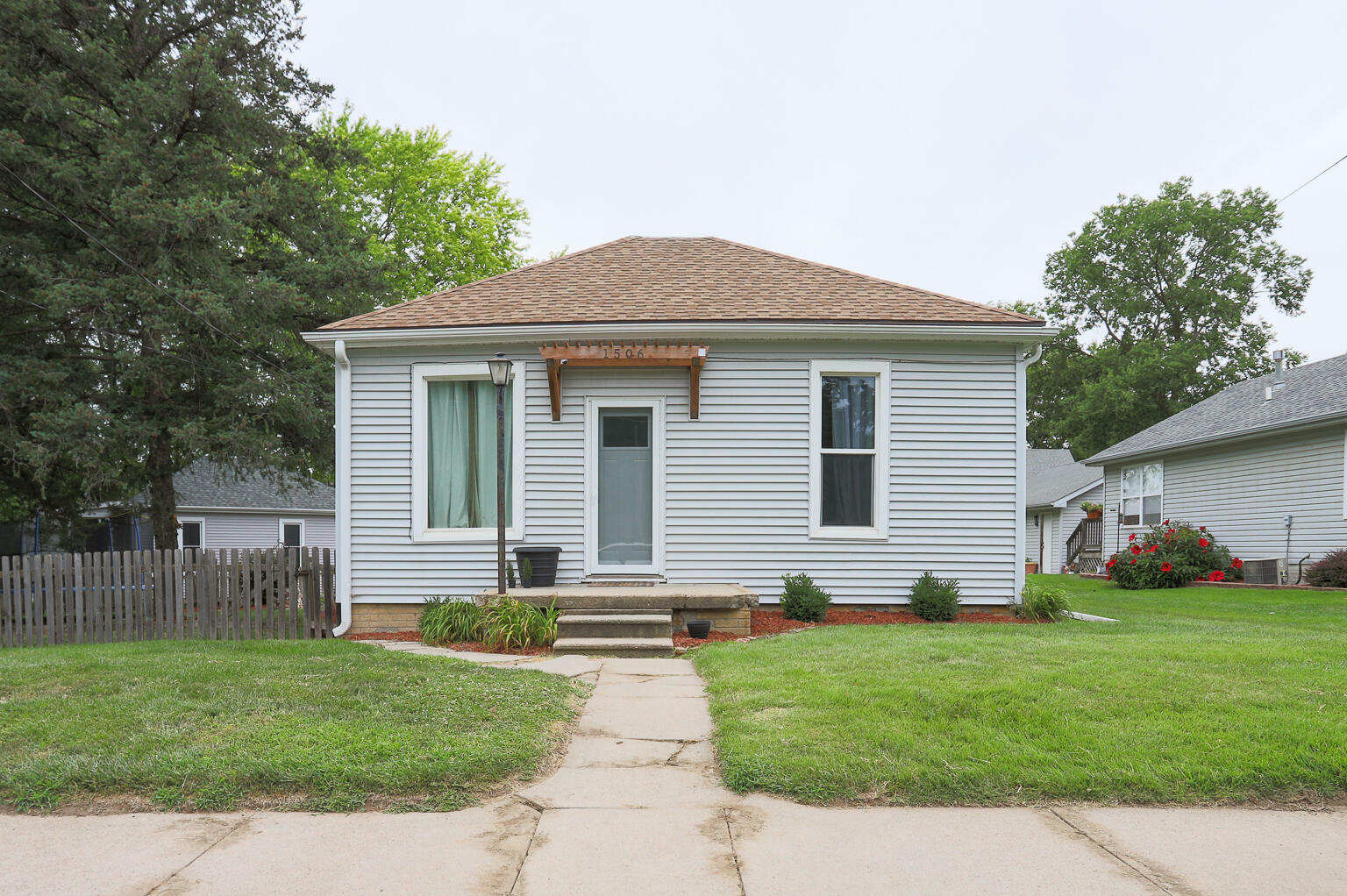 Property Photo:  1506 Fairmount  Avenue  IA 51503 