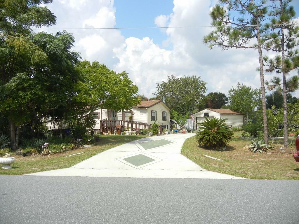 Property Photo:  35613 Shelley Drive  FL 34788 