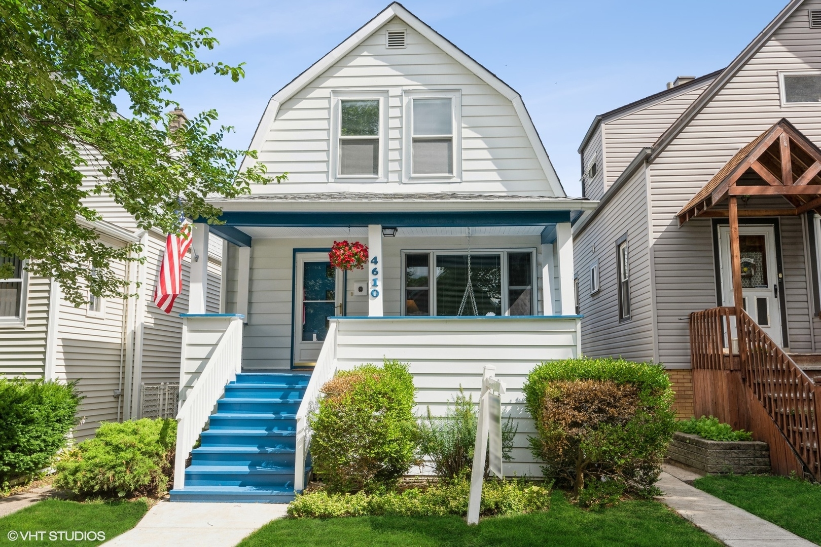 Property Photo:  4610 W Warwick Avenue  IL 60641 