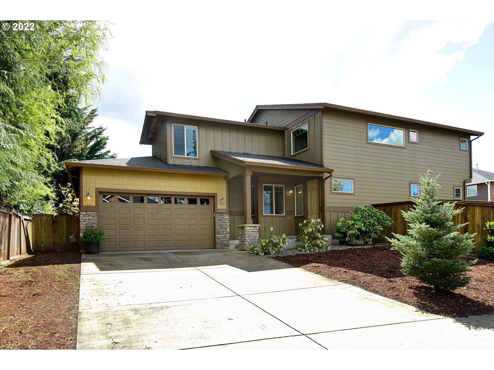 Property Photo: 2105 NE 107th St WA 98686