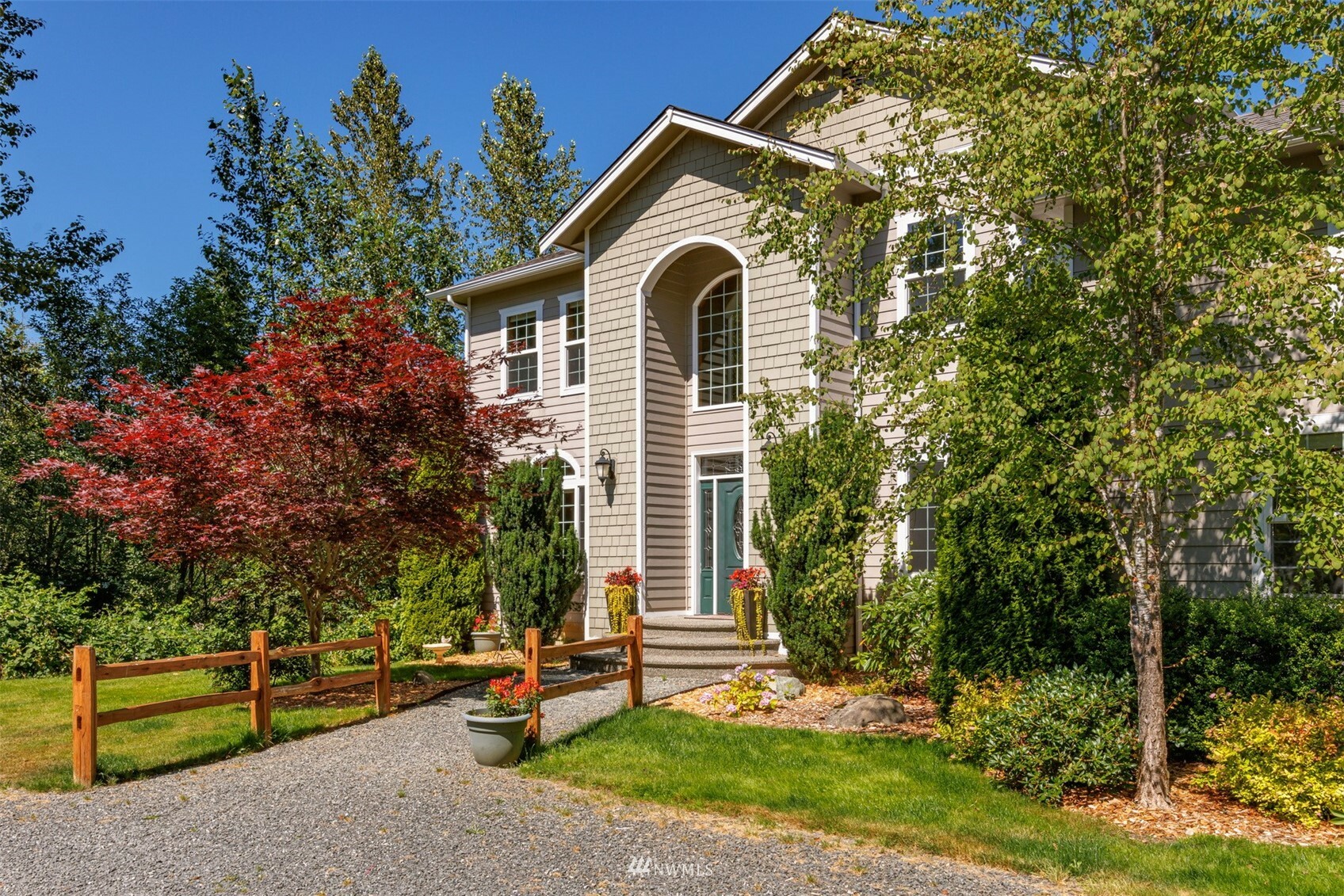 Property Photo:  795 Summerhill Drive  WA 98284 