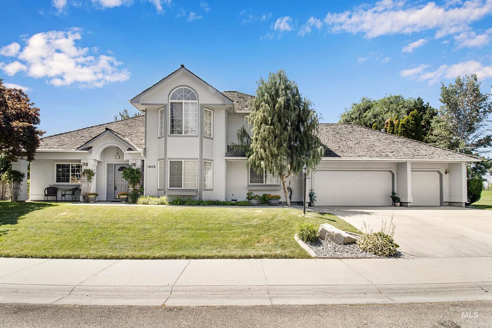 Property Photo: 1605 SE 3rd Way ID 83642