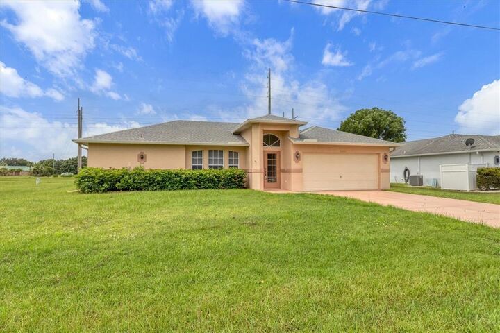 Property Photo:  25652 Aysen Drive  FL 33983 