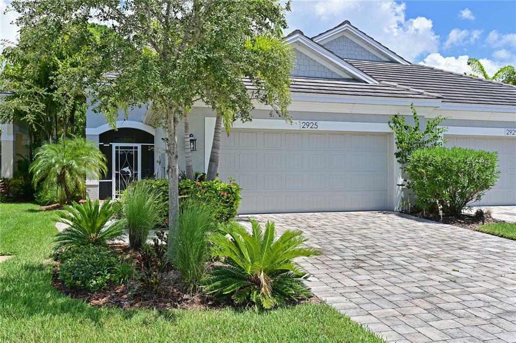 Property Photo:  2925 Trustee Avenue  FL 34243 