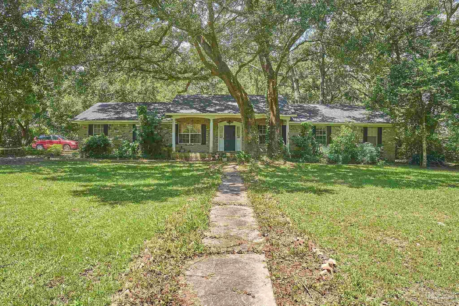 Property Photo:  3577 Ashland Ave  FL 32533 