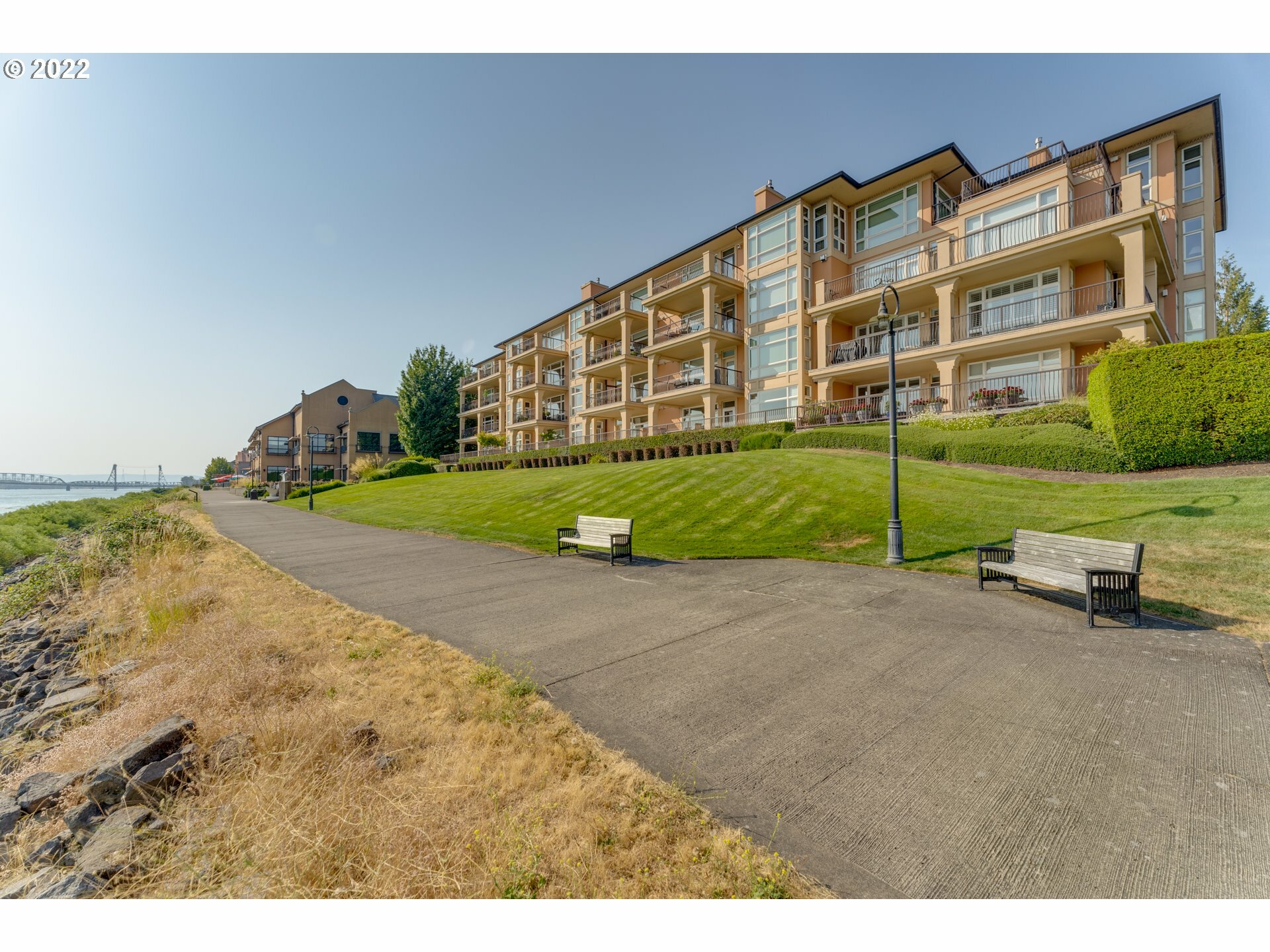 2015 SE Columbia River Dr 340  Vancouver WA 98661 photo