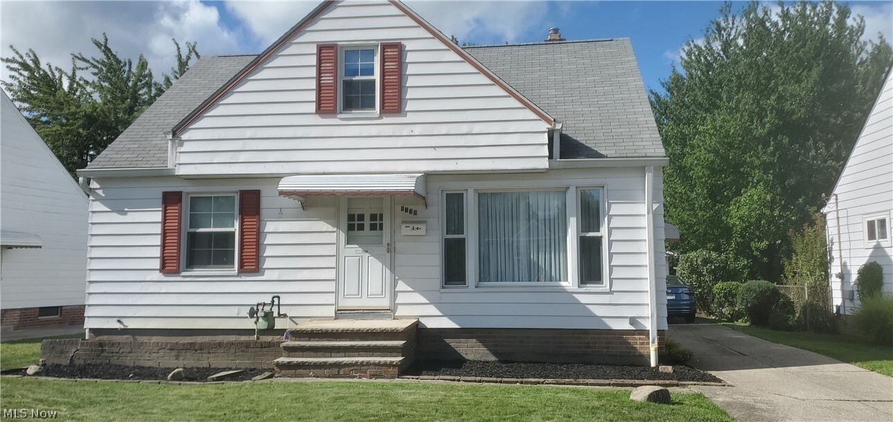 Property Photo: 1732 Ridgeview Drive OH 44092