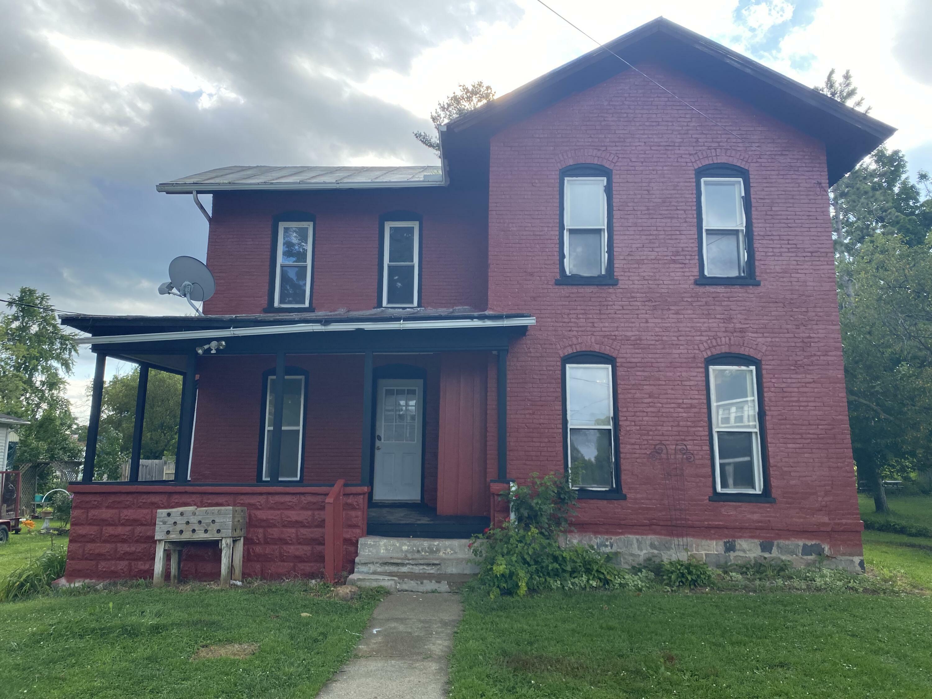 Property Photo:  116 East Street  MI 49274 