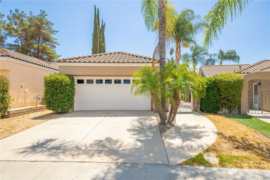 Property Photo:  28869 Champions Drive  CA 92584 