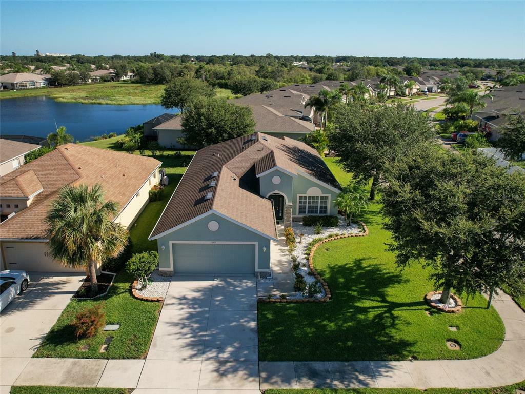 Property Photo:  5203 Layton Drive  FL 34293 