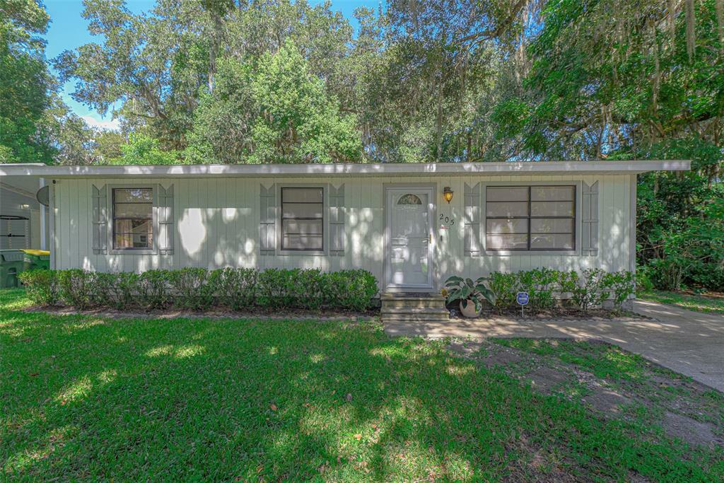 Property Photo:  205 Deborah Avenue  FL 34748 