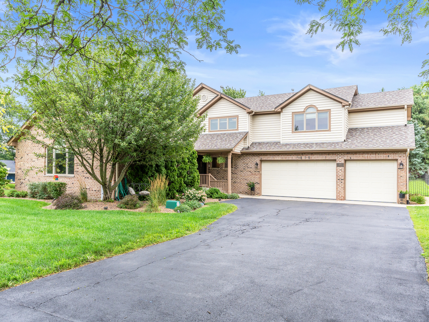 Property Photo: 11737 187th Street IL 60448