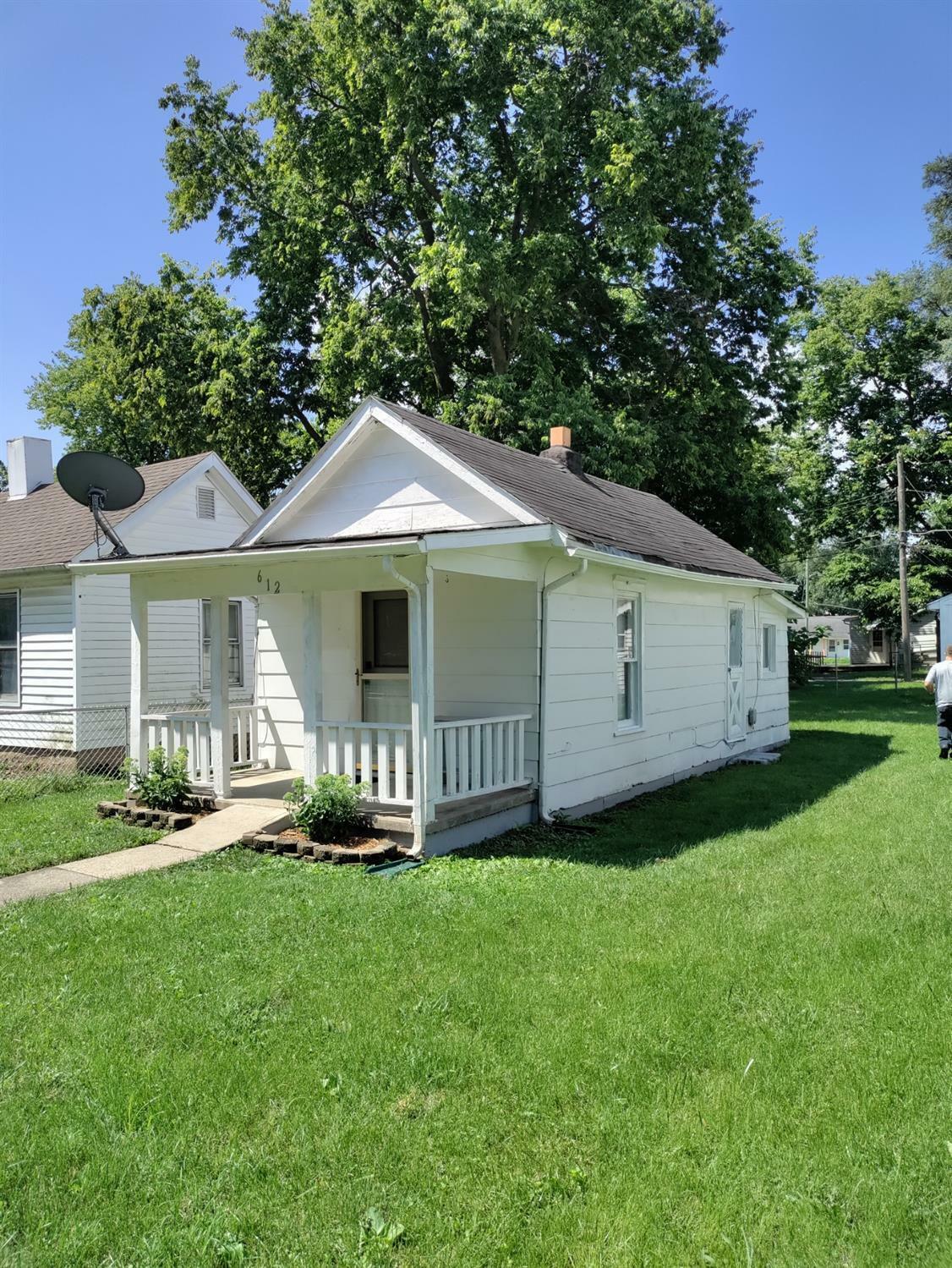 Property Photo:  612 Malvern St  OH 45042 