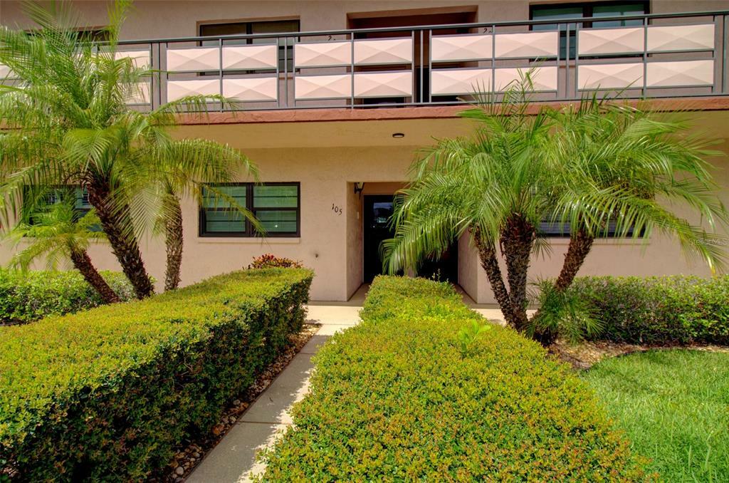 Property Photo: 5980 80th Street N 105 FL 33709