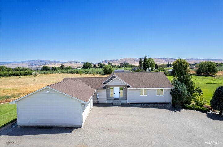 Property Photo: 82 Epley Road WA 98841