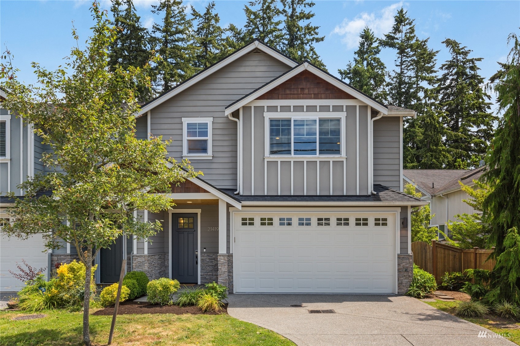 Property Photo:  21419 80th Avenue W  WA 98026 