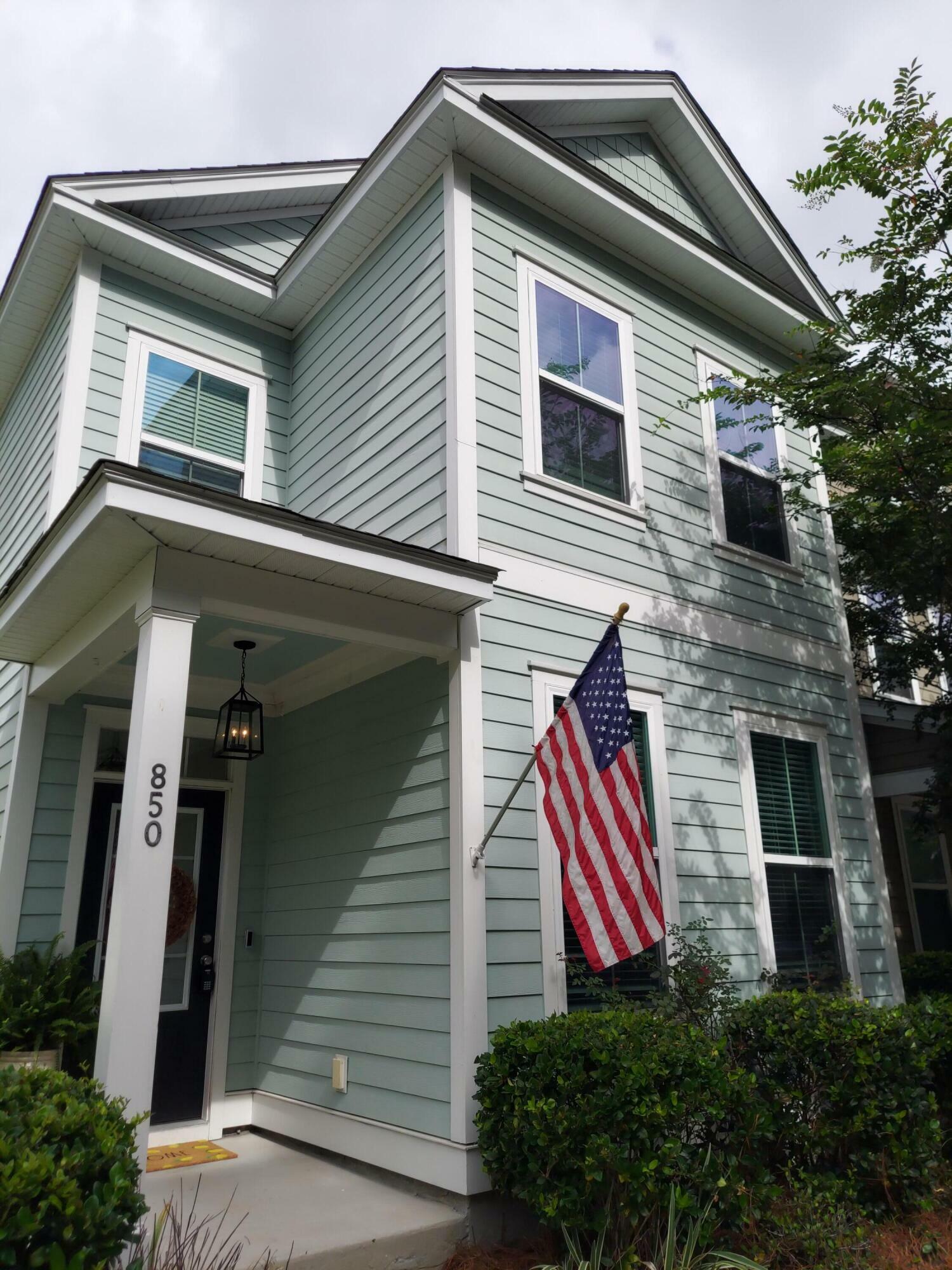 Property Photo:  850 Rue Drive  SC 29414 