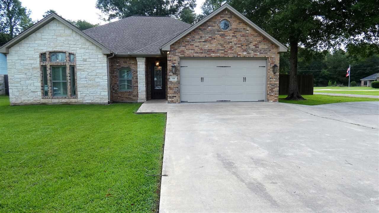 Property Photo:  118 County Road 760  TX 77612 
