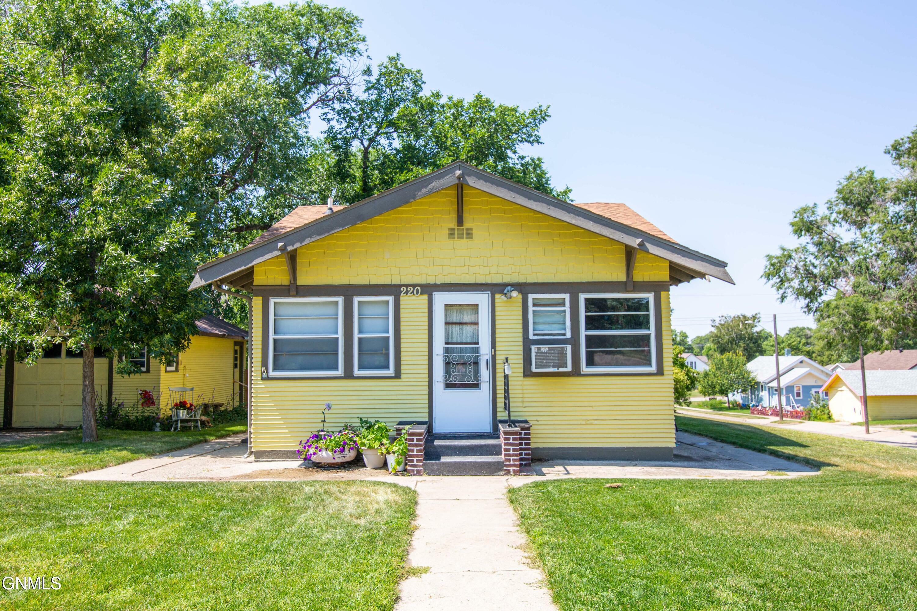 Property Photo:  220 3rd Street NE  ND 58552 