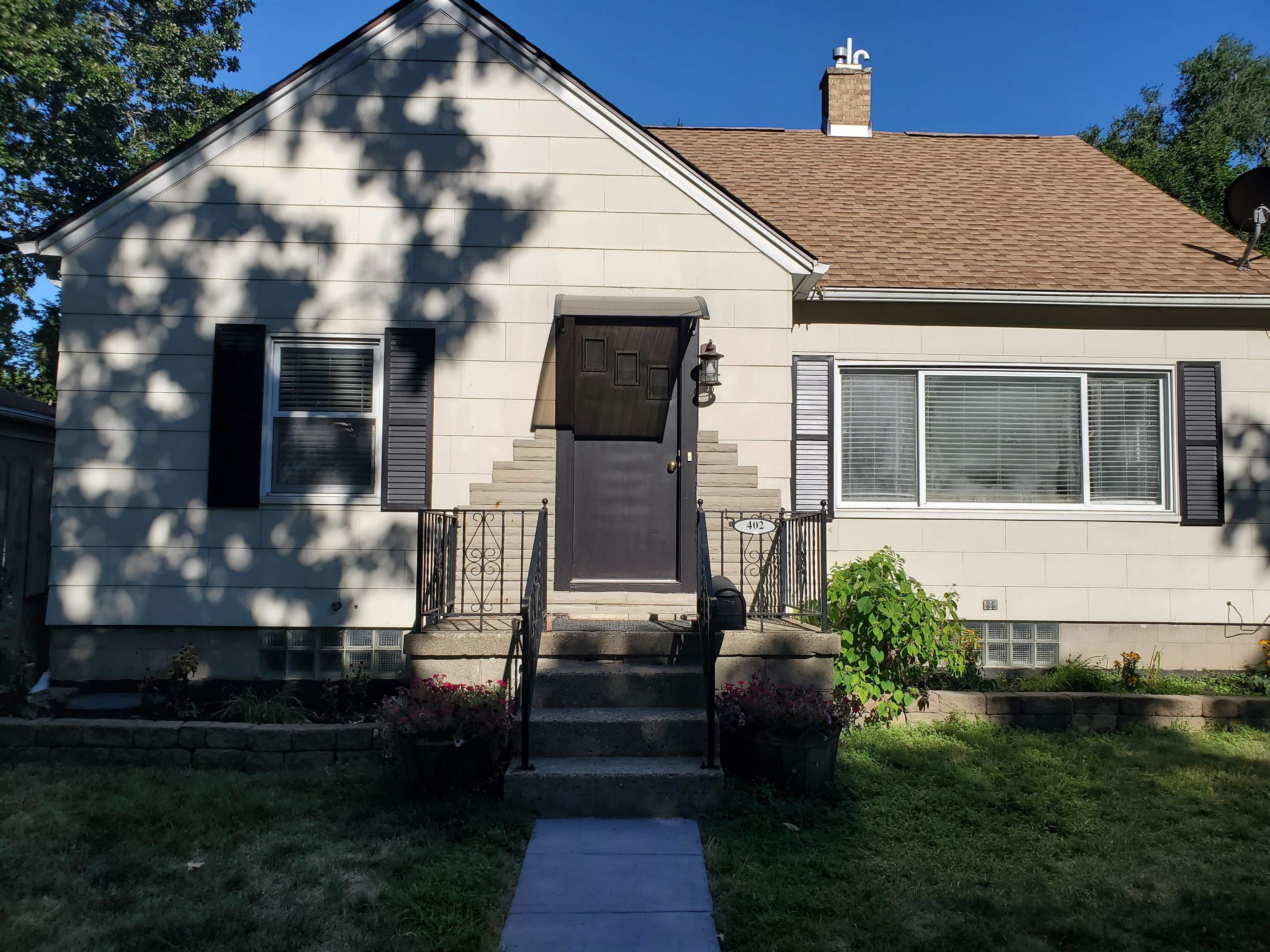 Property Photo:  402 Patterson  MI 48706 