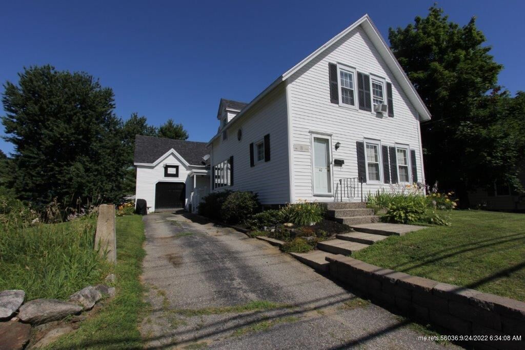 Property Photo:  40 Central Avenue  ME 04240 