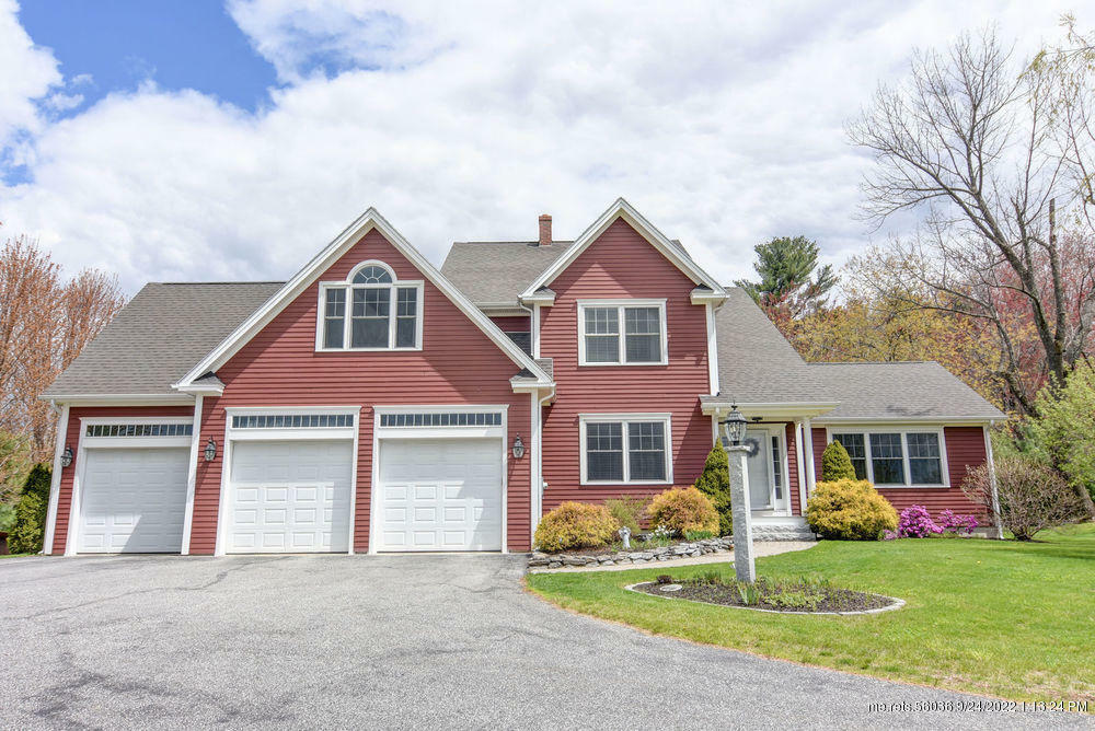 Property Photo: 52 Pinnacle Drive ME 04210
