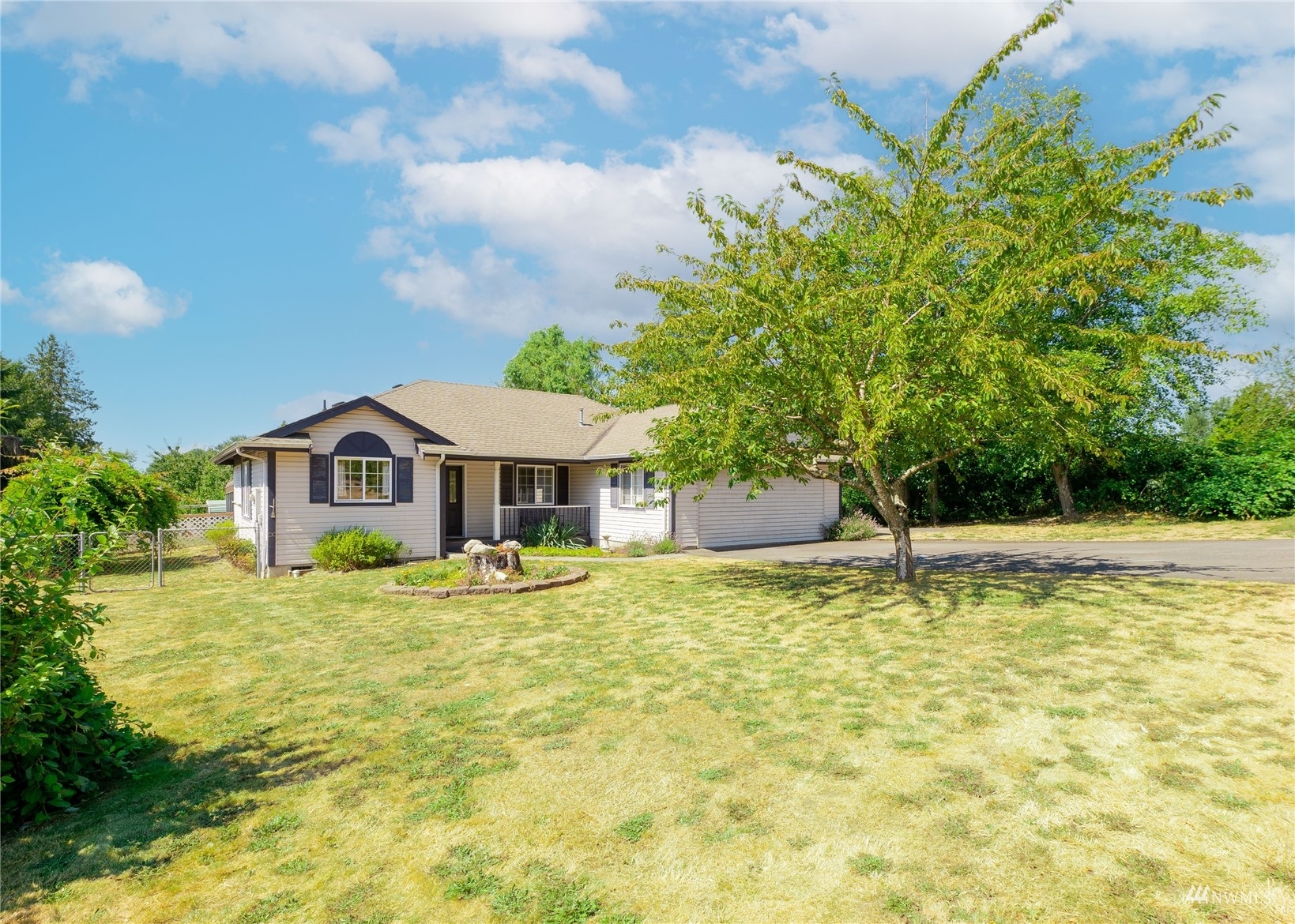 Property Photo:  141 9th Street  WA 98230 