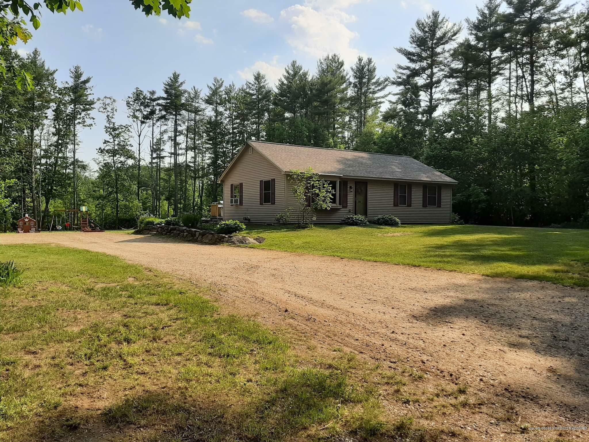 Property Photo:  76 Deer Meadow Lane Lane  ME 04348 