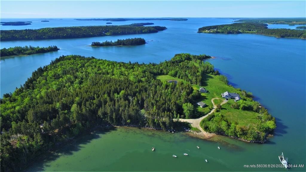 Property Photo: 324 Evergreen Point Road ME 04648