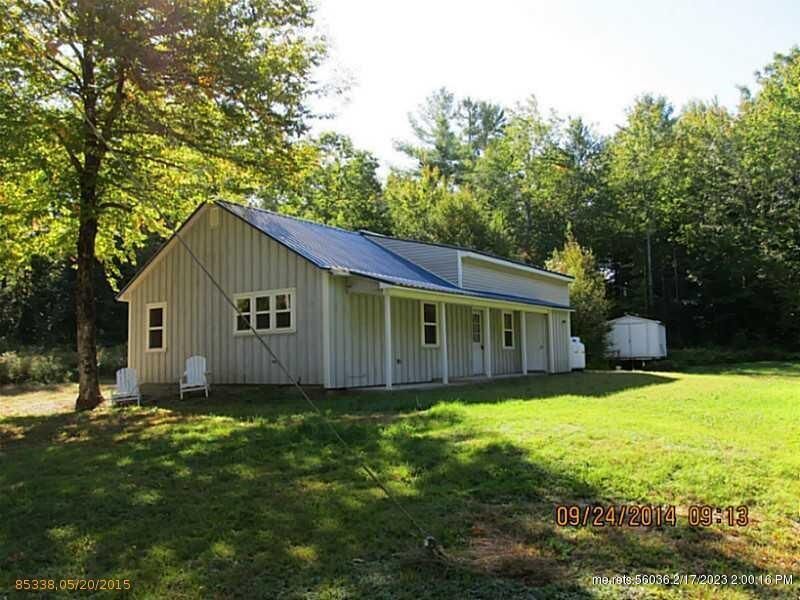 Property Photo:  84 Cross Lane  ME 04915 