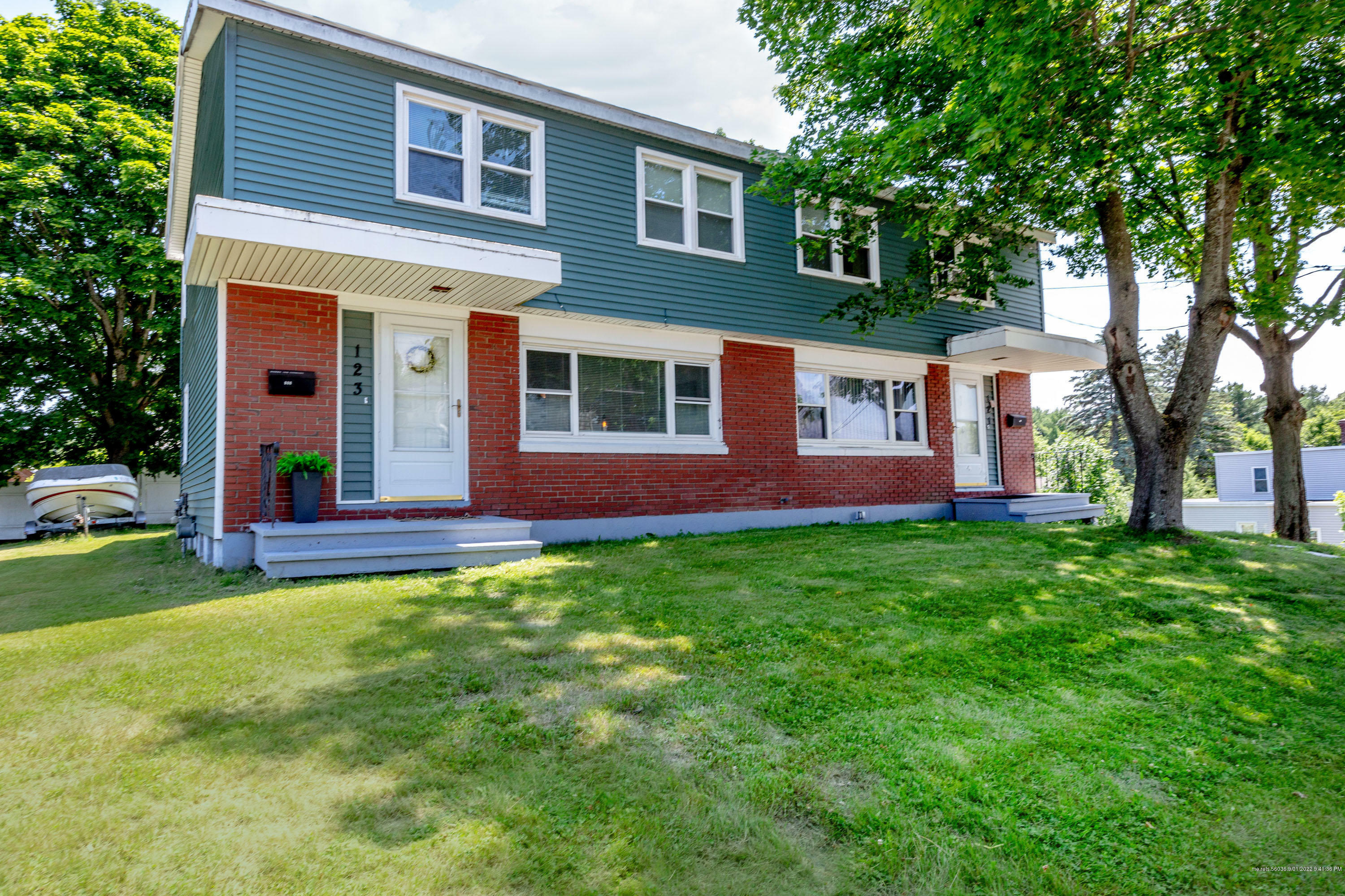 Property Photo:  121 South Avenue  ME 04240 