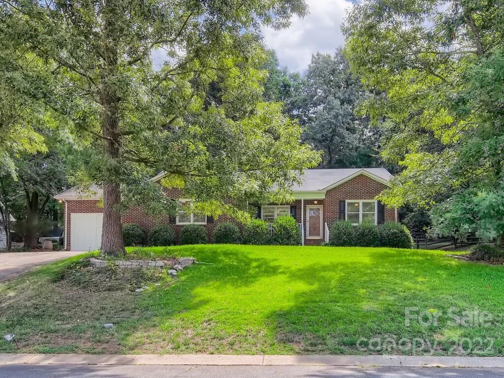 Property Photo: 189 Antelope Drive NC 28120