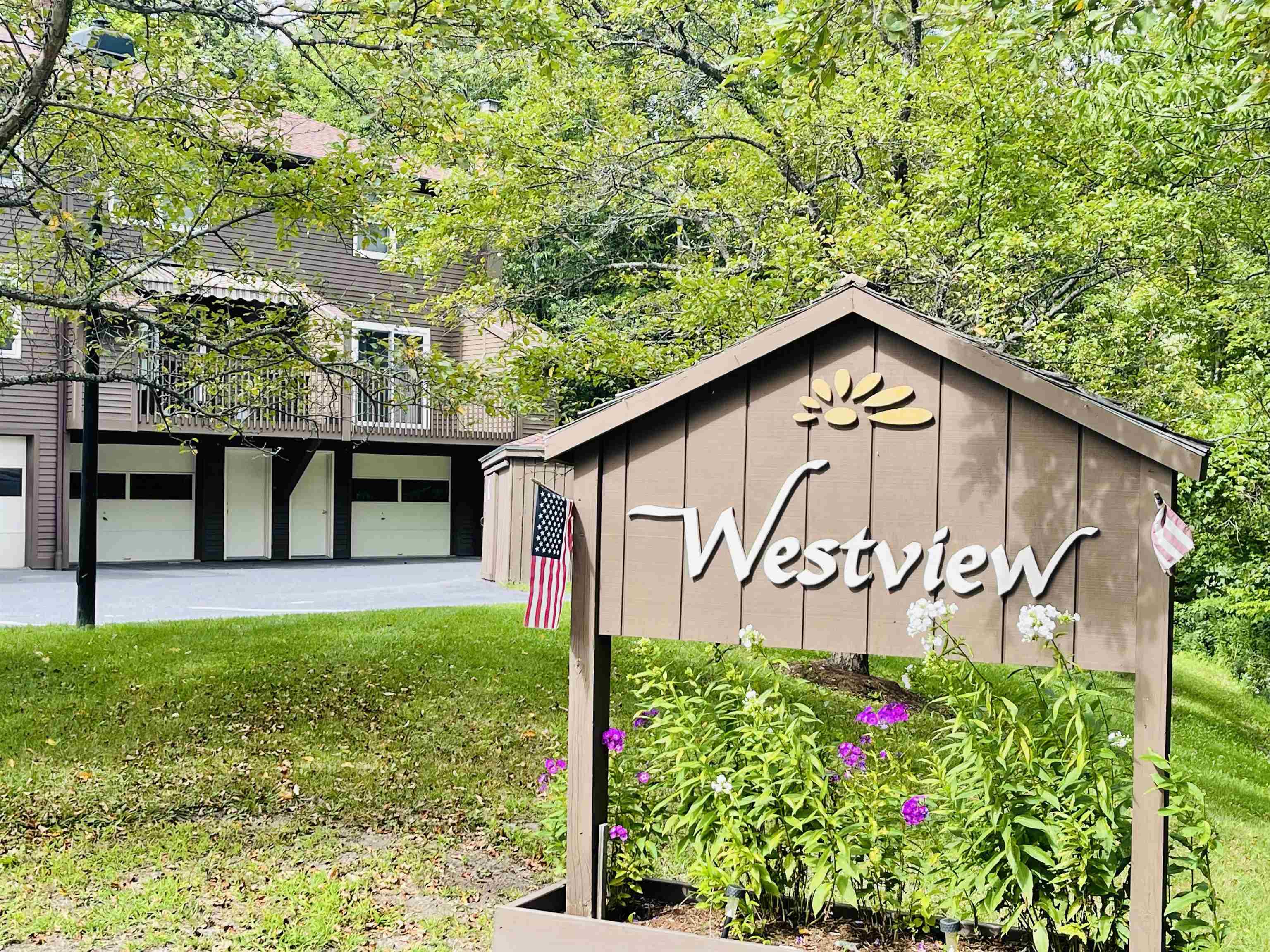 Property Photo:  122 Batchelder Street 8  VT 05641 