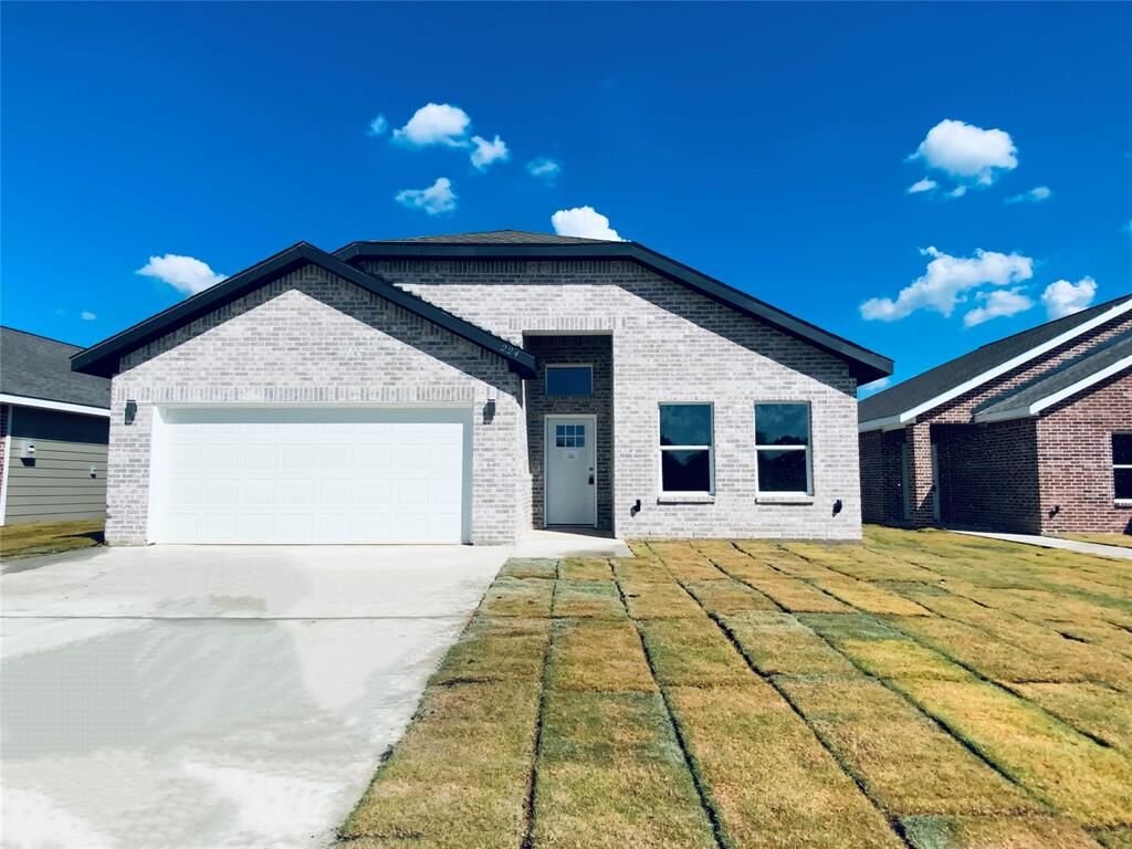 Property Photo:  224 Marianne Circle  TX 75482 