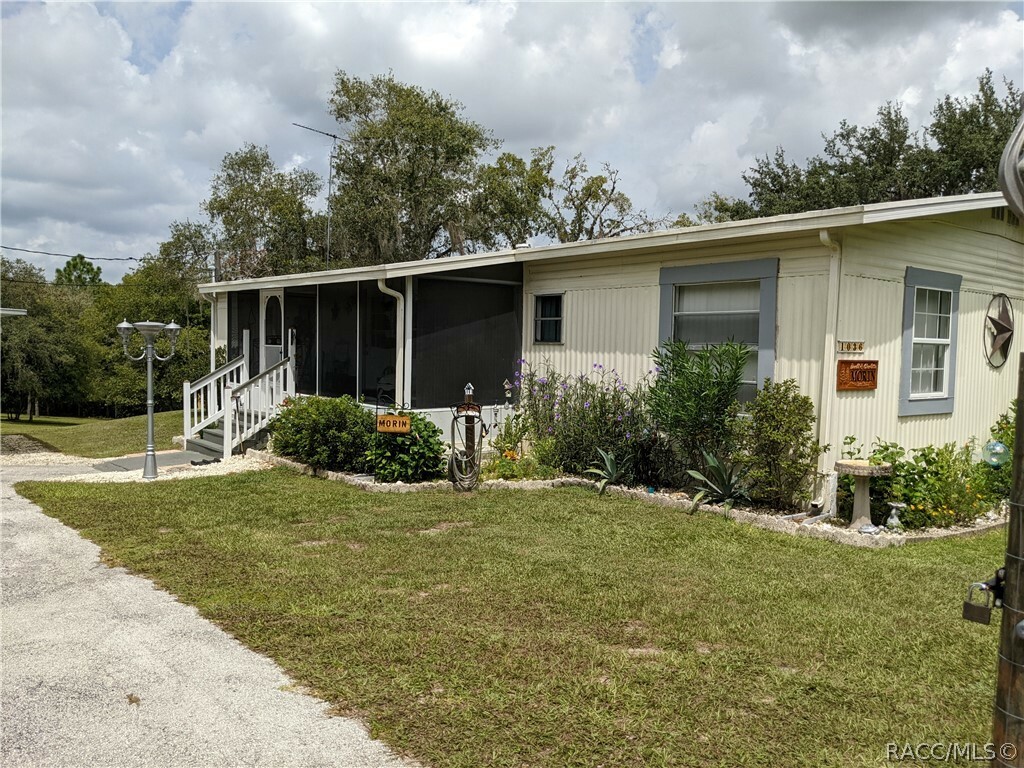 Property Photo:  1036 S Bea Avenue  FL 34452 