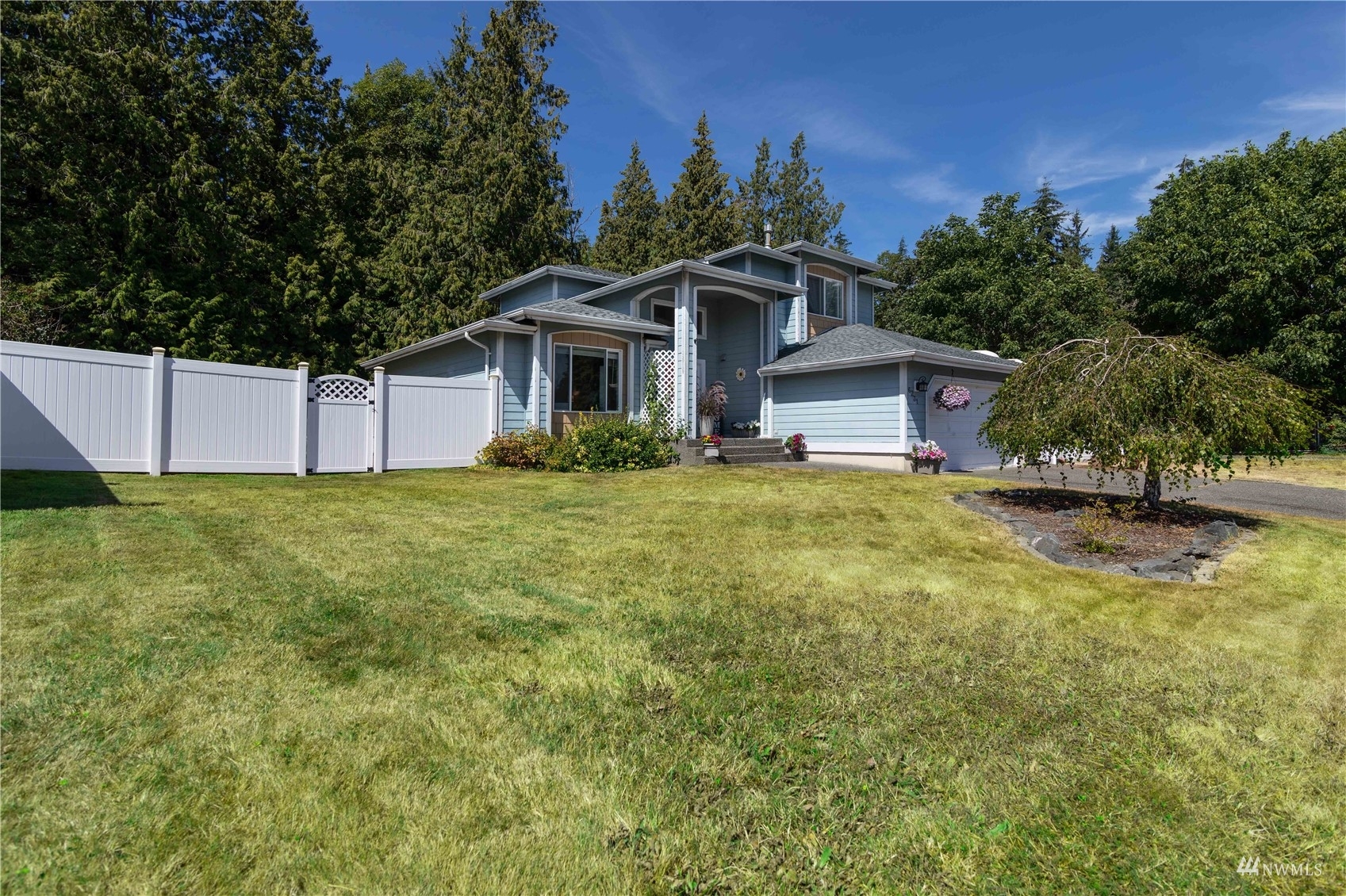 Property Photo:  6231 Parkland Way  WA 98248 