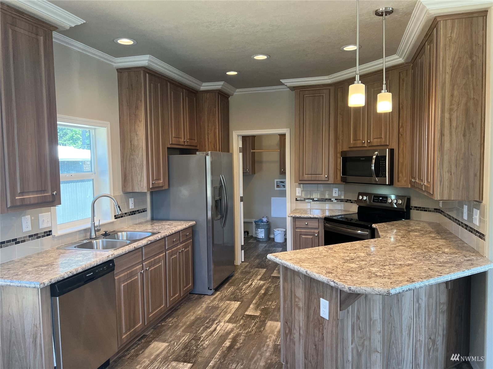 Property Photo: 3371 SE Bielmeier Road 31 WA 98367