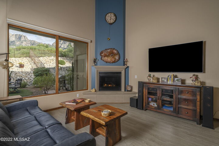 1816 E Via Mirabella  Oro Valley AZ 85737 photo