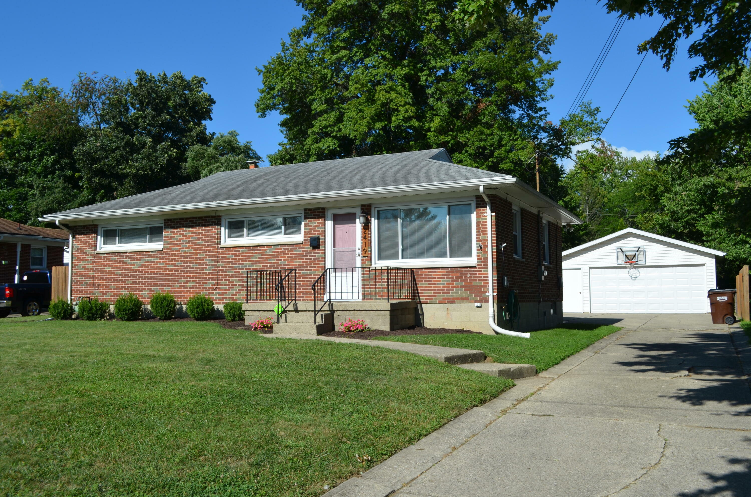 2419 Home Orchard Drive  Springfield OH 45503 photo