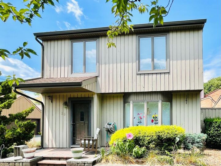 33 Whittney Court  East Brunswick NJ 08816 photo