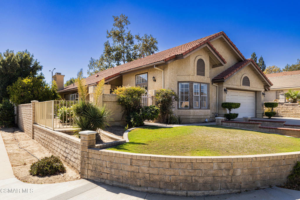 Property Photo:  1807 Old Ranch Road  CA 93012 