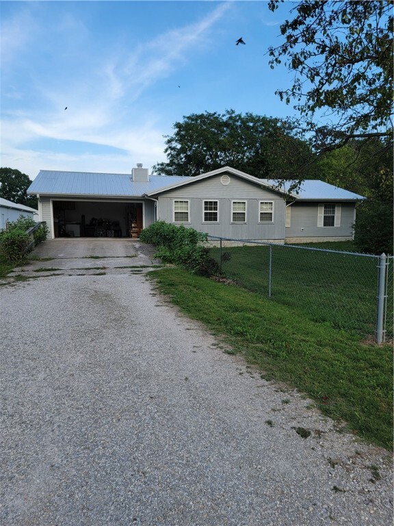 Property Photo:  1910 Slack Street  AR 72751 