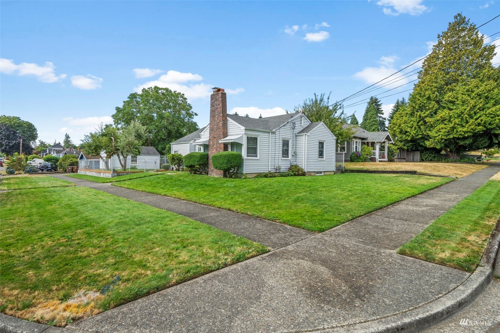 Property Photo: 1620 N Monroe WA 98406