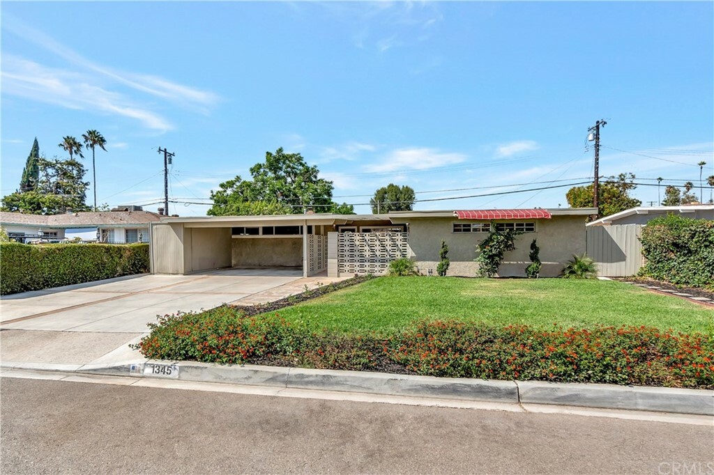 Property Photo:  1345 E Loma Vista Street  CA 91790 