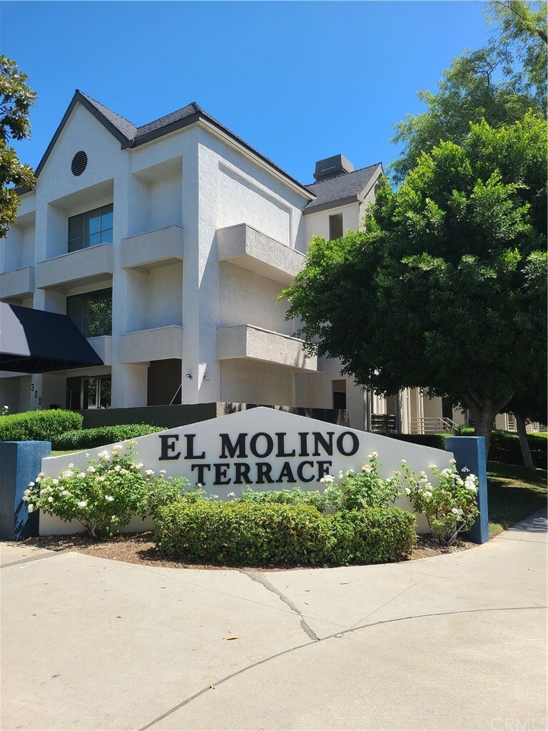 Property Photo:  300 N El Molino Avenue 227  CA 91101 